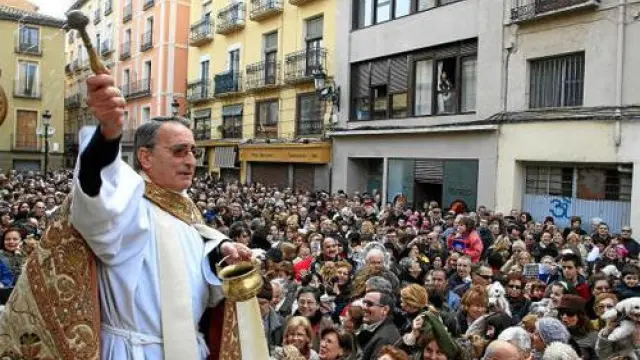 Jesús Domínguez, párroco de San Pablo, bendice a los animales por San Antón