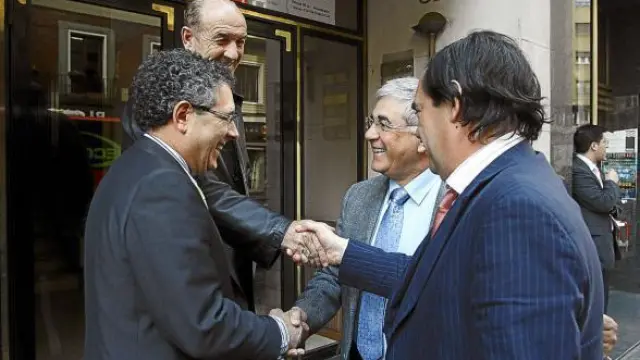 Silva (izquierda), Labena, Blasco y Marruedo (derecha), antes de entrar a la Ejecutiva.