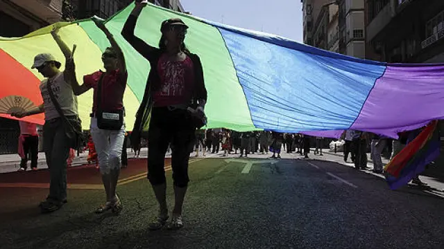 Manifestación con motivo del día del Orgullo Gay en la capital aragonesa