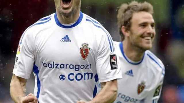 Gabi celebra su golazo al Éibar en la pasada campaña en Segunda División.