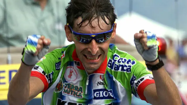 Imagen de Fernando Escartín celebra su victoria