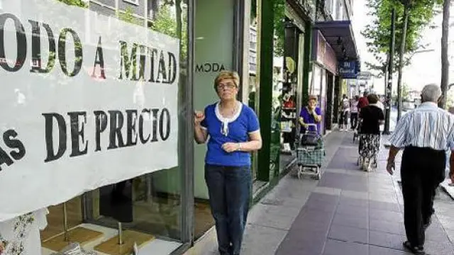 Milagros González es propietaria de una tienda de modas en la avenida de Madrid