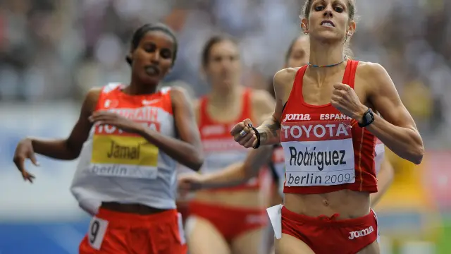 Natalia Rodríguez, descalificada, se queda sin su polémico oro en 1.500