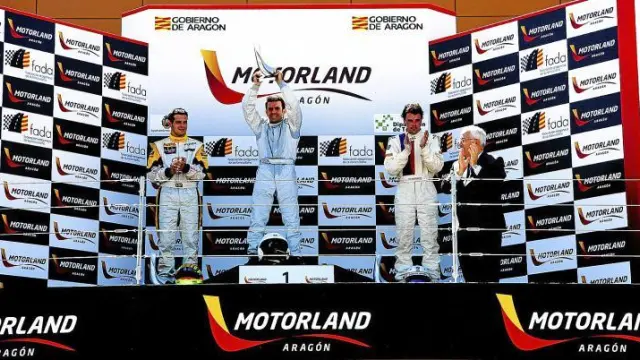 Primer podio del circuito de velocidad de Motorland. Muniesa, Puyo y Cortés ocuparon las tres primeras posiciones de la cita del Regional.
