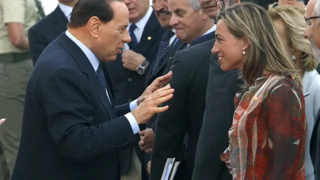 Berlusconi se disculpa por su comentario sobre el 'gobierno rosa'