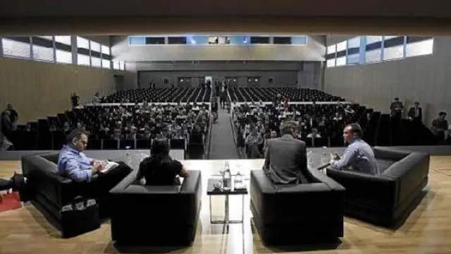 El auditorio del World Trade Center acogió las conferencias en Zaragoza