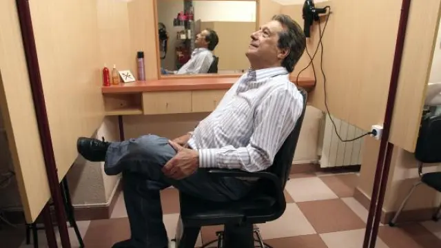 Sancho Gracia, después de ser acicalado el pasado viernes en la peluquería Ayala.