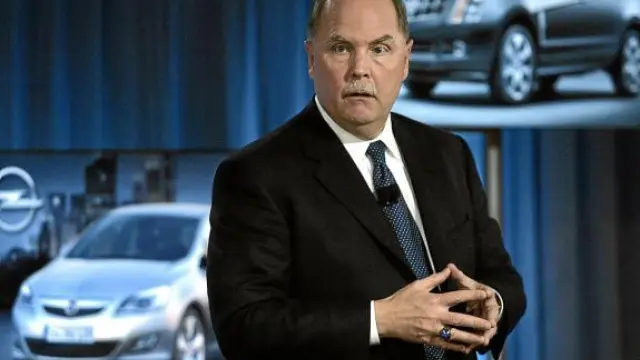 Fritz Henderson, presidente de General Motors, ayer ante la prensa en Detroit