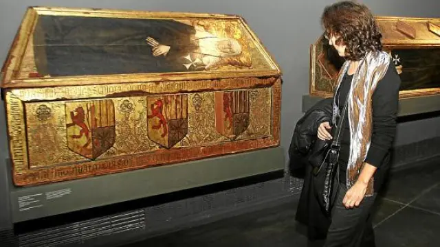 La caja sepulcral de Isabel de Aragón es uno de los bienes afectados por el contencioso de Sijena