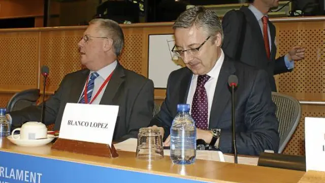 En la imagen, Blanco durante su intervención ayer en la Comisión de Transportes de la Eurocámara.