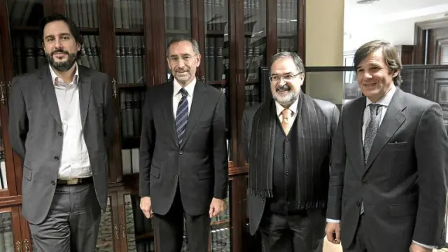 Ignacio Benito García, de AEDE; Antonio María Ávila, de FGEE; Agustín González, de FECE, y Antonio Guisasola, de Promusicae.