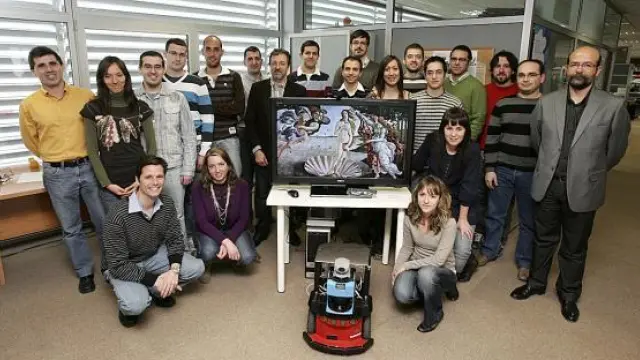 Investigadores aragoneses crean un museo inteligente guiado por un robot