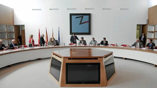 La constitución del consorcio tuvo lugar ayer en el Edificio Seminario de Zaragoza bajo la presidencia del alcalde Juan Alberto Belloch.