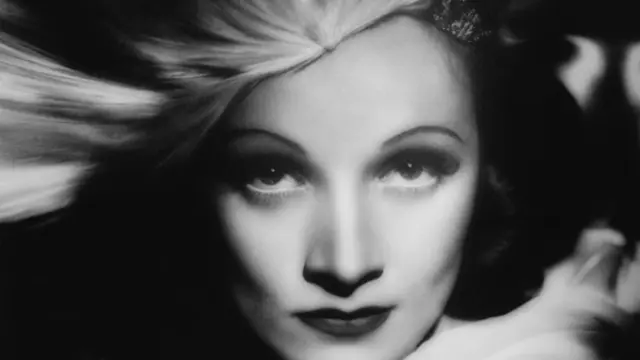 Marlene Dietrich en un fotograma de Shanghai Express