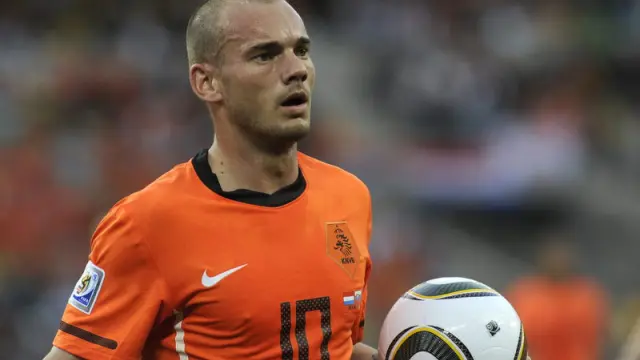 Sneijder.