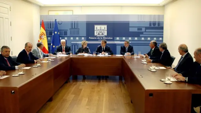 Reunión de Zapatero y Salgado con miembros de la CECA