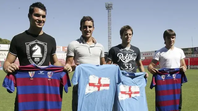 De izquierda a derecha, Andrés Fernández, Jokin Esparza, Óscar Vega y Jorge Galán, las cuatro cesiones de Osasuna al Huesca.