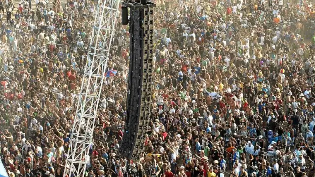 Esta última edición del Monegros Desert Festival reunió en Fraga a cerca de 40.000 personas, según los datos de la organización.