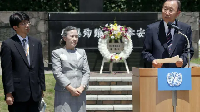 El secretario general de Naciones Unidas Ban Ki-moon pronuncia un discurso en Nagasaki
