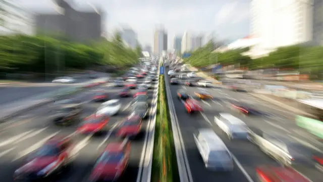 El tráfico produce el 40% del CO2.
