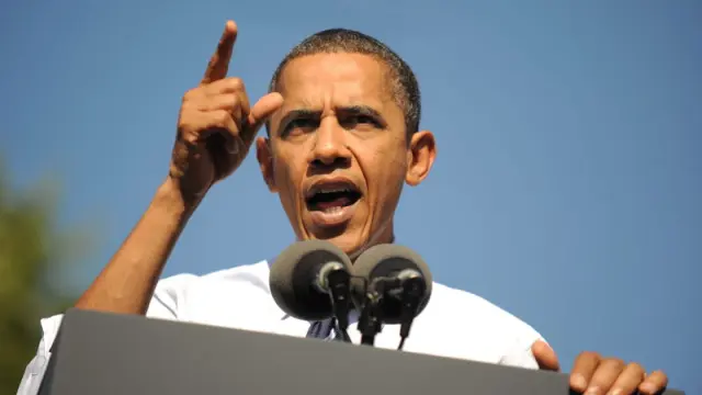 Obama pronuncia un discurso.