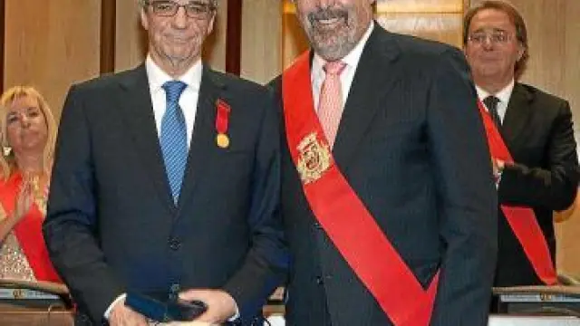 César Alierta y el alcalde Belloch, ayer.