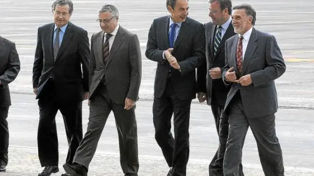 Rodríguez Zapatero y José Blanco, ayer en la inauguración de la terminal leonesa.