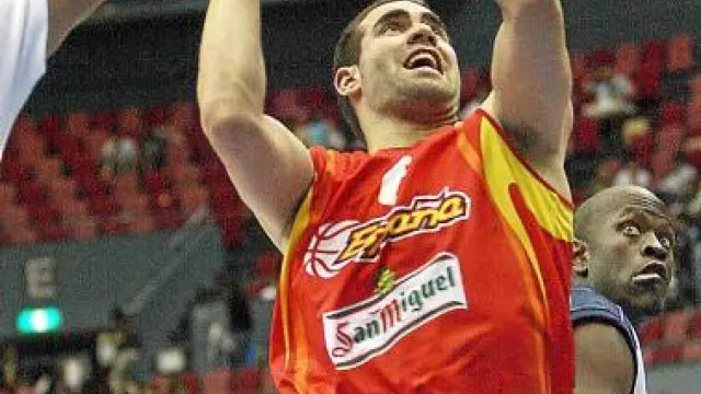 Carlos Cabezas, con la camiseta de la selección española.