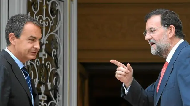 Zapatero y Rajoy, en la reunión que mantuvieron en la Moncloa en octubre de 2008.