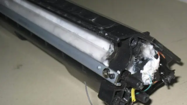 Explosivo camuflado en tóner para impresoras