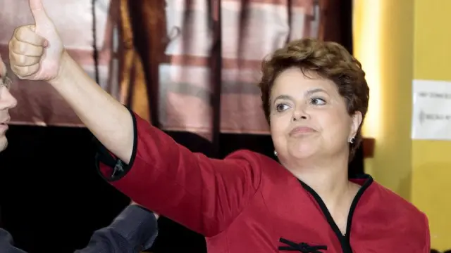 Rousseff, tras depositar su voto