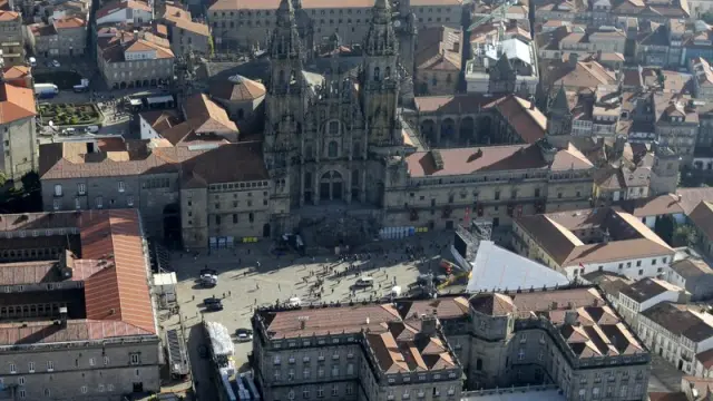Vista aérea tomada hoy de la plaza del Obradoiro