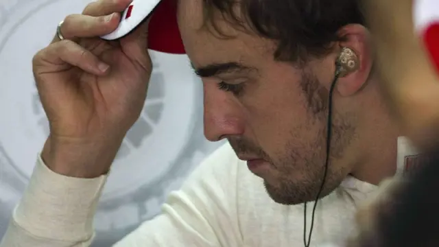 Fernando Alonso durante los entrenamientos libres