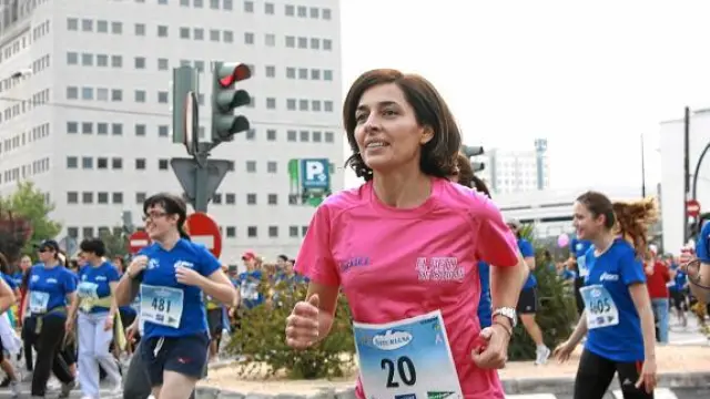 Carmen, la mujer que ha conseguido reunir a más de 50.000 corredoras, en una de las pruebas.