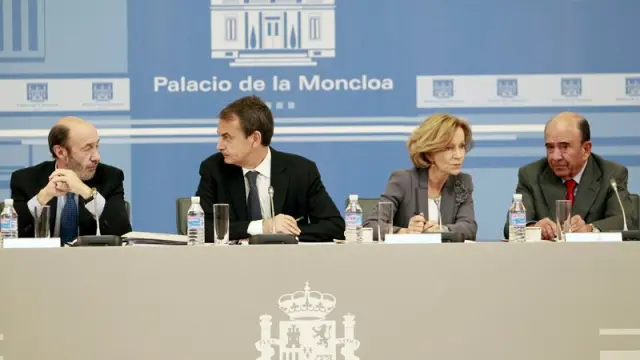 Alfredo Pérez Rubalcaba, José Luis Rodríguez Zapatero, Elena Salgado y Emilio Botín
