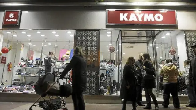 Una de las tiendas que el Grupo Kaymo tiene en el centro de la capital aragonesa.
