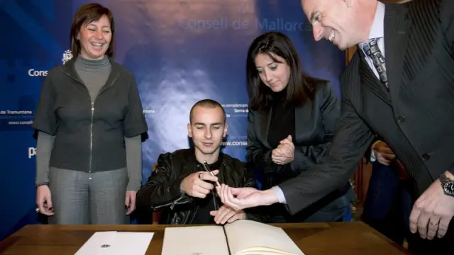 Lorenzo firmó un manifiesto a favor de la declaración de la Serra de Tramuntana como patrimonio de la humanidad.