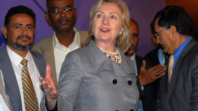 Hillary Clinton durante su visita.