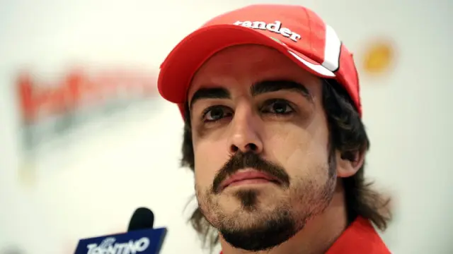 Fernando Alonso durante la rueda de prensa