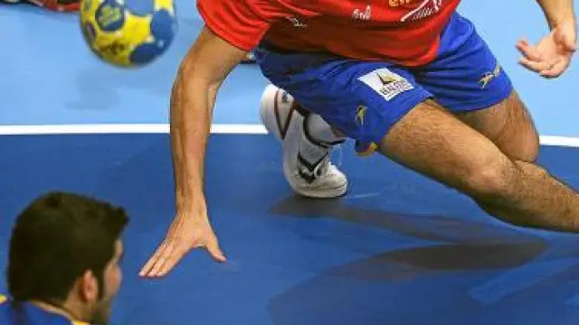 Jorge Maqueda disputando un partido del Mundial.