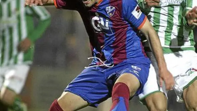 En la imagen, el delantero Jorge Galán.