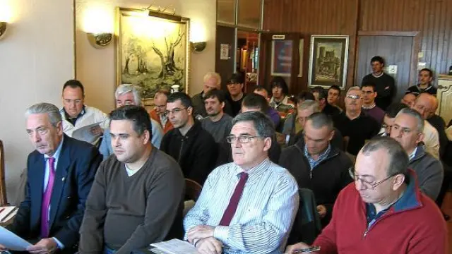 Participantes en la asamblea del pasado sábado de los clubes de pesca altoaragoneses.