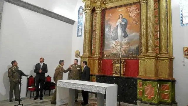 El retablo de la iglesia de San Pedro vuelve a lucir todo su esplendor tras una concienzuda restauración.