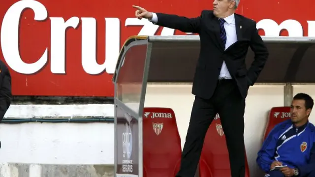 Javier Aguirre durante el encuentro ante el Sevilla