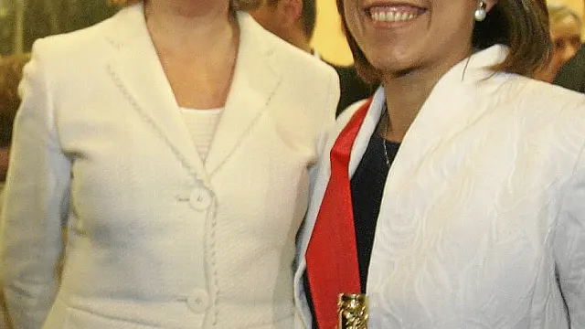 Ana Alós junto a Luisa Fernanda Rudi