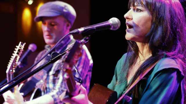 Eva Amaral y Juan Aguirre en concierto
