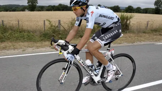 Alberto Contador evoluciona bien tras las caídas sufridas en el inicio del Tour.