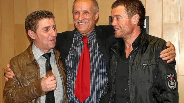 Alfonso Salillas (i), junto a Manuel Conde (c) y Daniel Périz (d) en una imagen de archivo