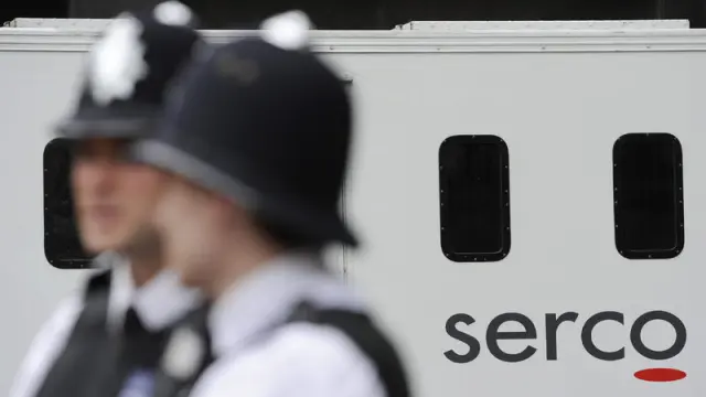 La policía sigue manteniendo una fuerte presencia en las calles del Reino Unido