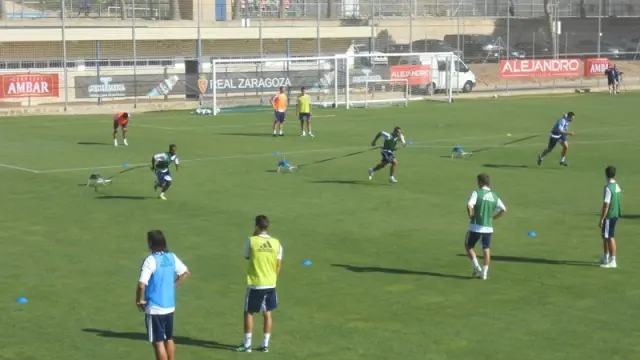 Imagen del entrenamiento que el Real Zaragoza ha realizado este martes